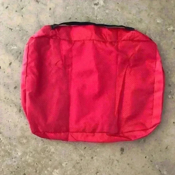 sharper image red travel tote with mesh - Picture 4 of 5